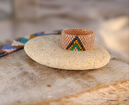 Miyuki Delica Ring – Gold/Yellow with Dark Grey